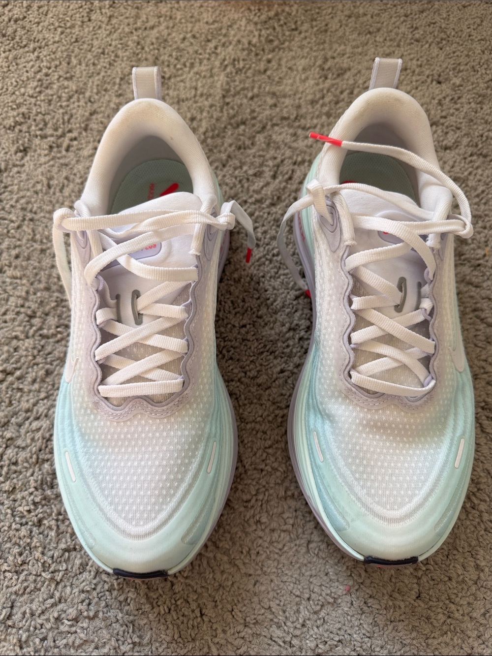 Nike Vomero Plus - Picture 2 of 8